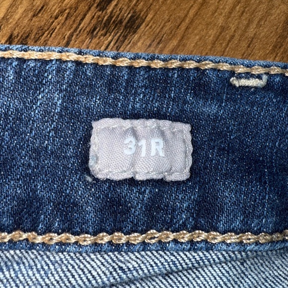 Ariats - Picture 4 of 6